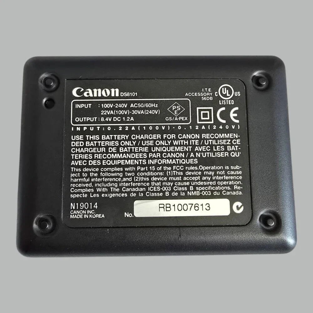 NEW! Canon CB-5L Battery Charger w/ 4 International Cords USA, Europe, etc